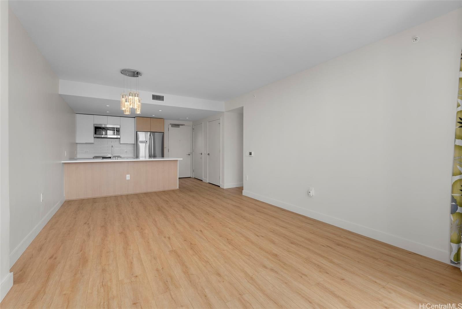 1001 Queen Street  Unit 2904