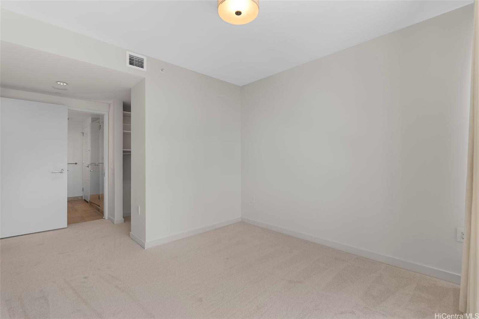 1001 Queen Street  Unit 2904