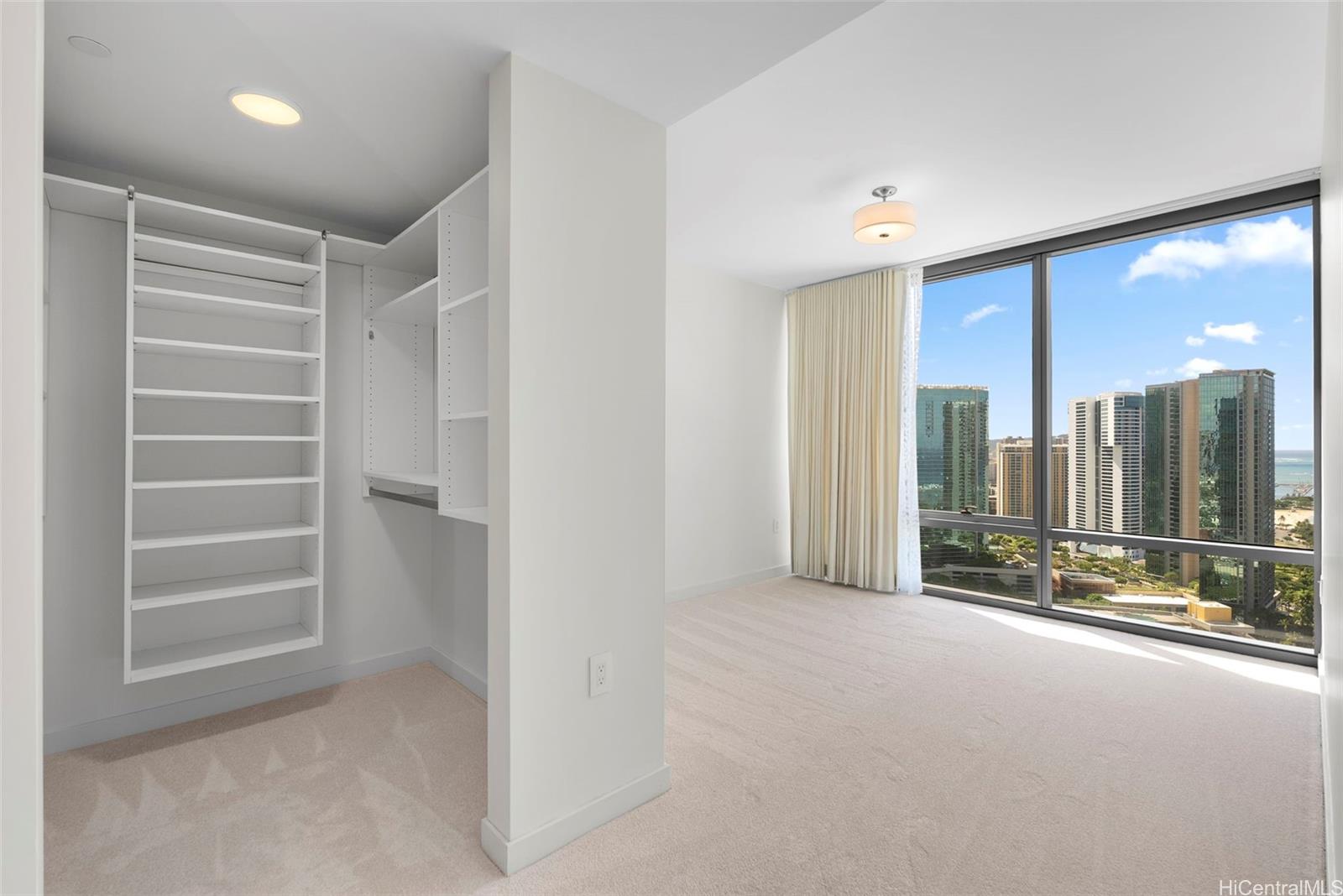 1001 Queen Street  Unit 2904