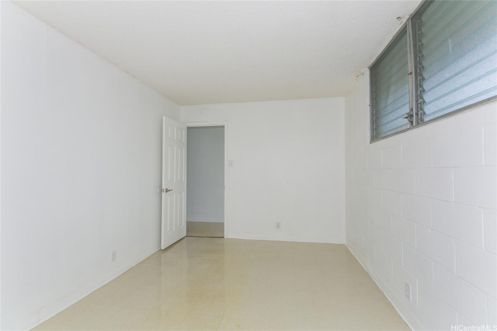 2873 S King Street  Unit 203
