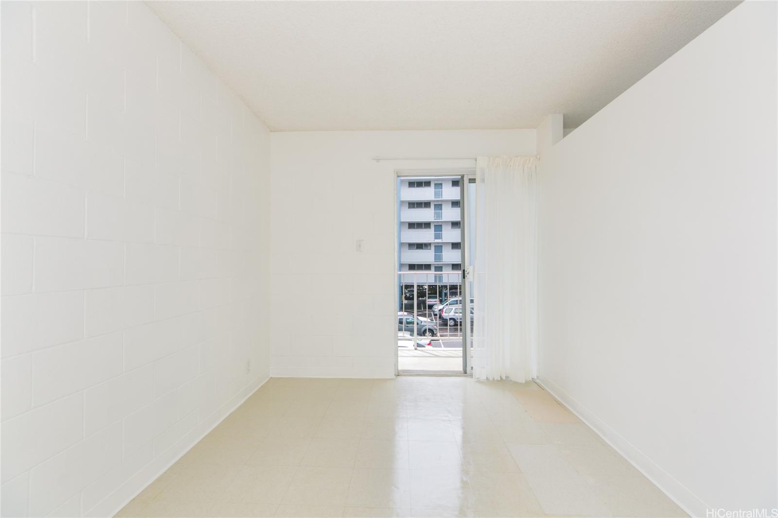 2873 S King Street  Unit 203
