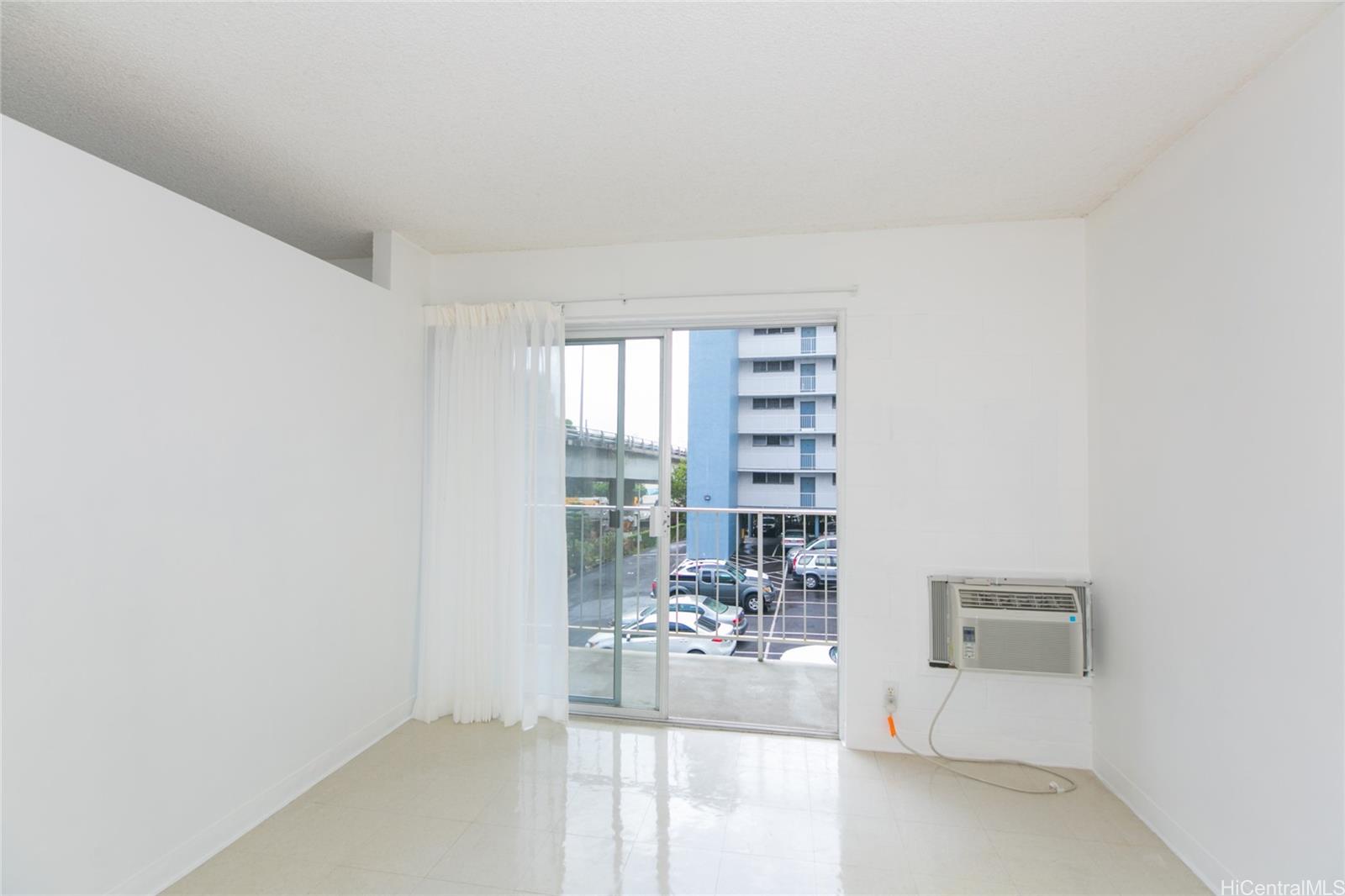 2873 S King Street  Unit 203