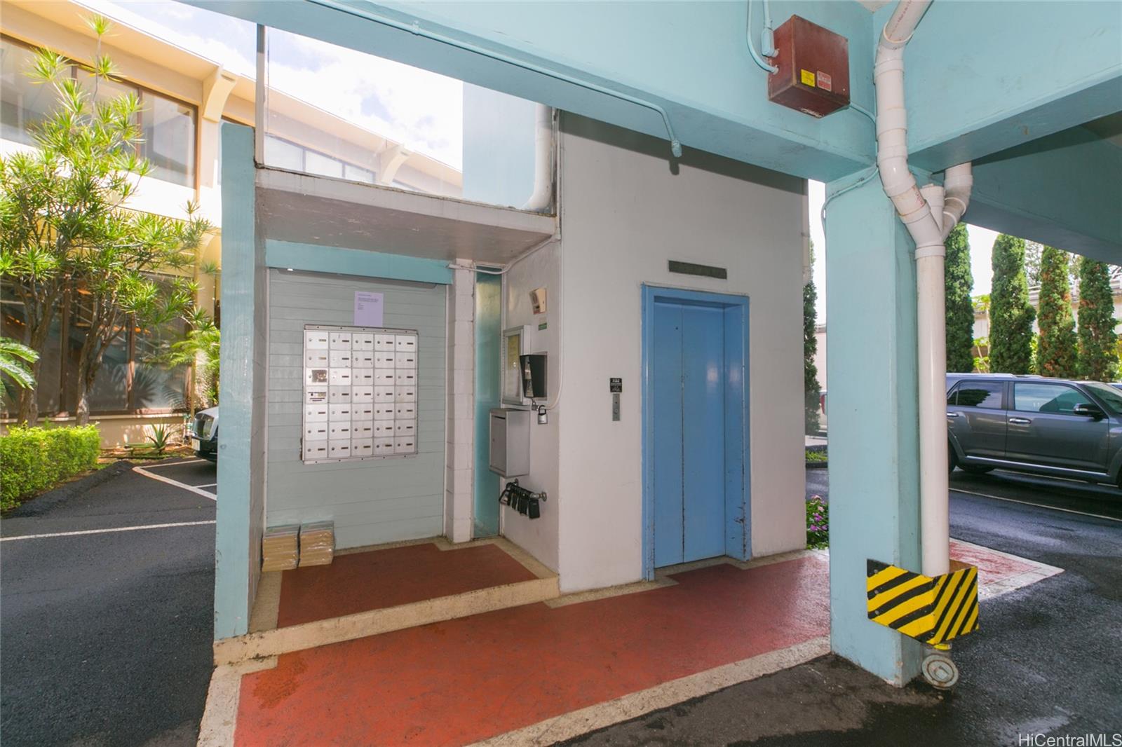 2873 S King Street  Unit 203