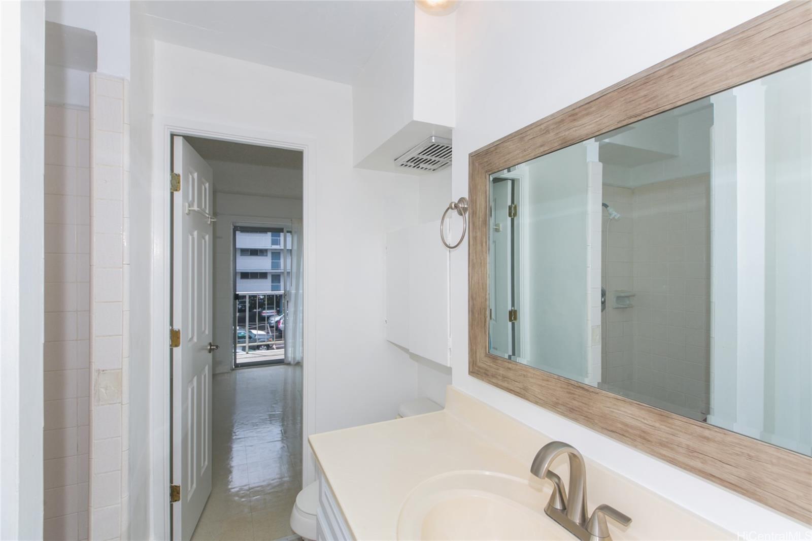 2873 S King Street  Unit 203