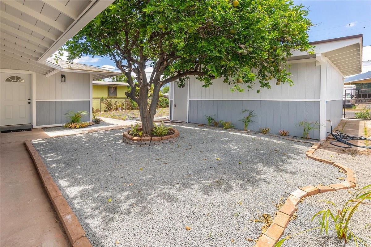 87-879 Waapuhi Street