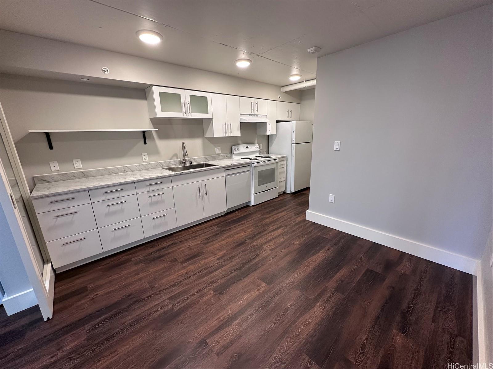 803 Waimanu Street  Unit 407