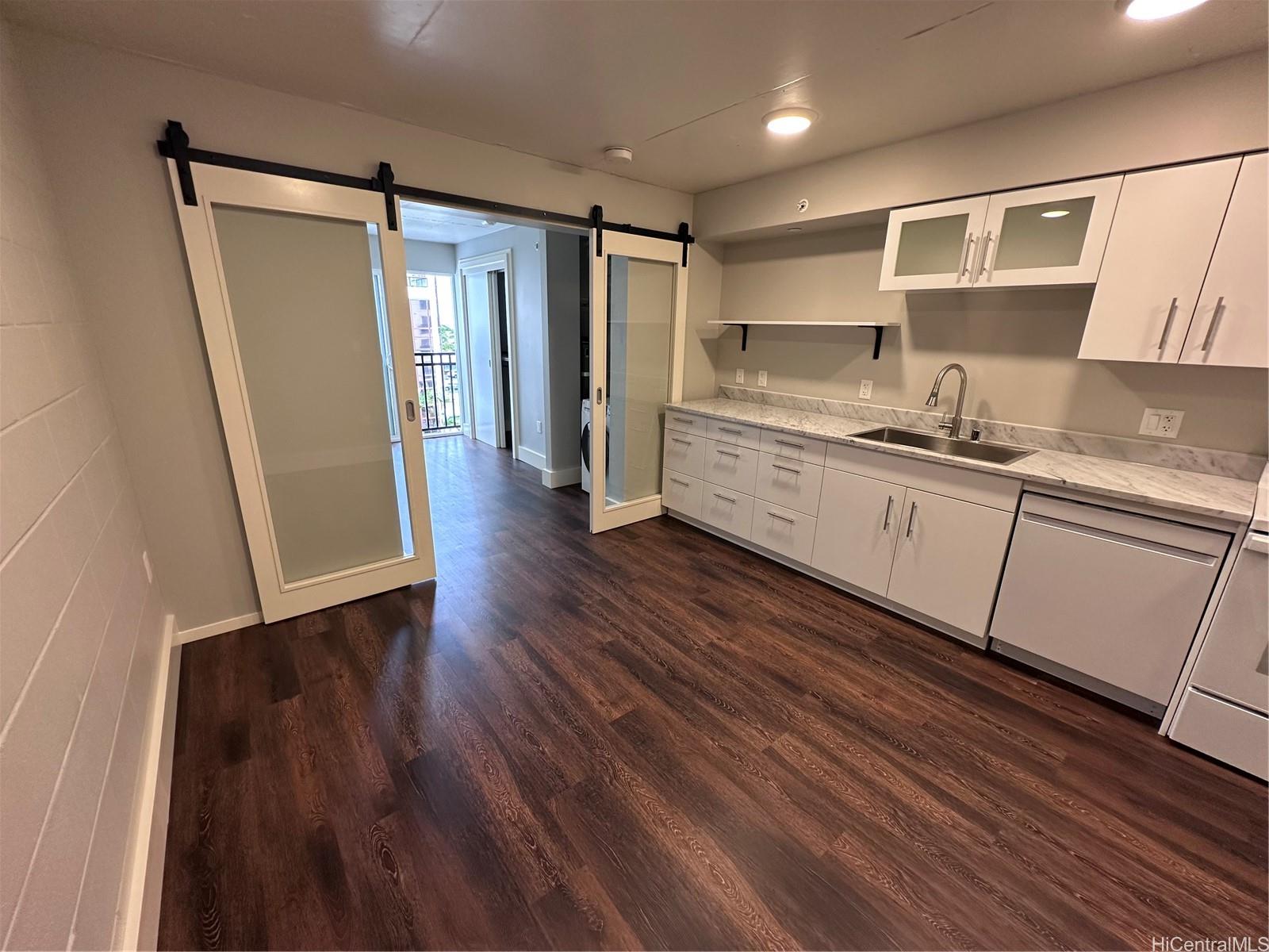 803 Waimanu Street  Unit 407