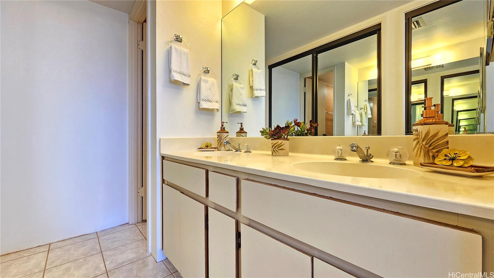 2499 Kapiolani Boulevard  Unit 2109