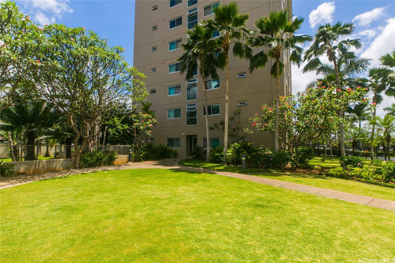 94-302 Paiwa Street  Unit 713