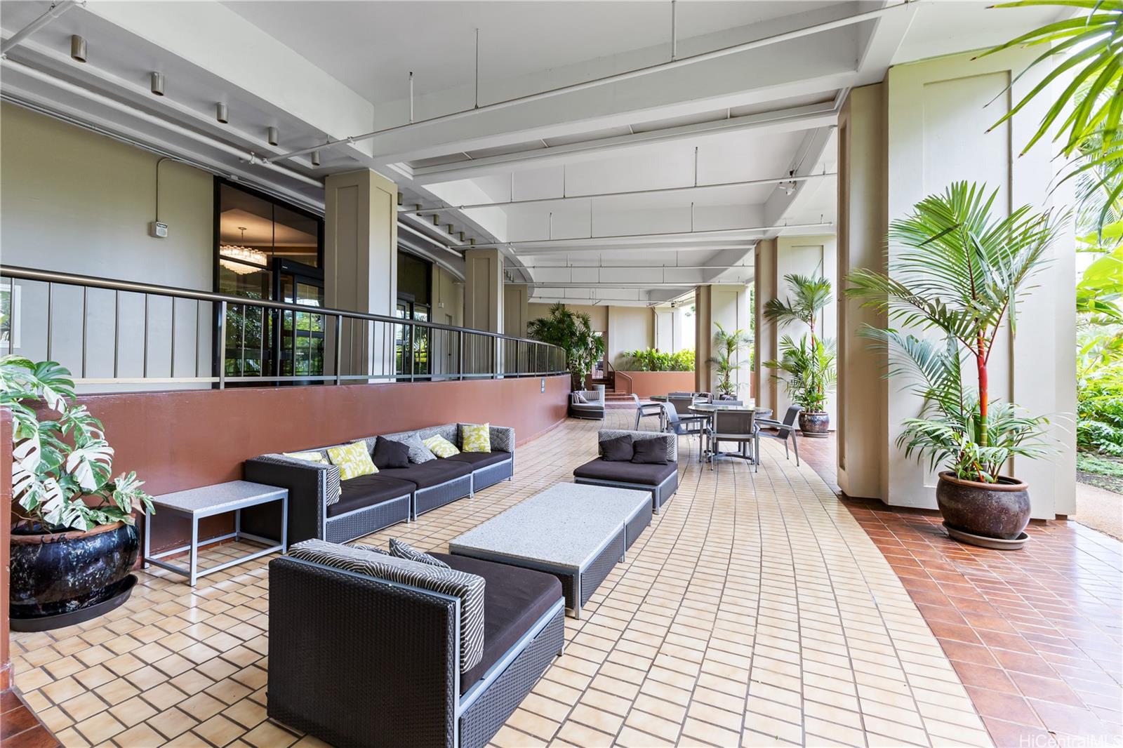 2333 Kapiolani Boulevard  Unit 2710