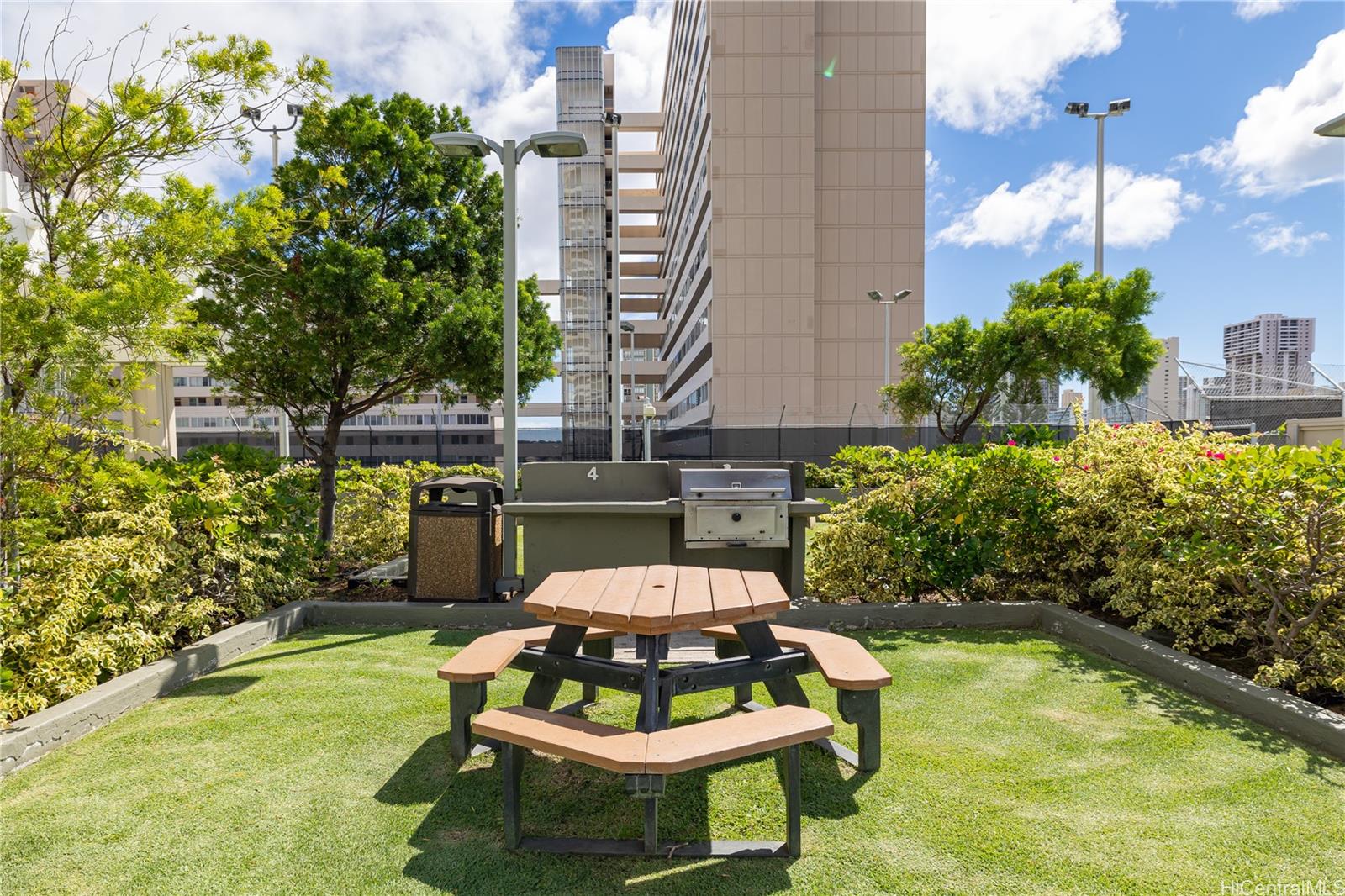 2333 Kapiolani Boulevard  Unit 2710