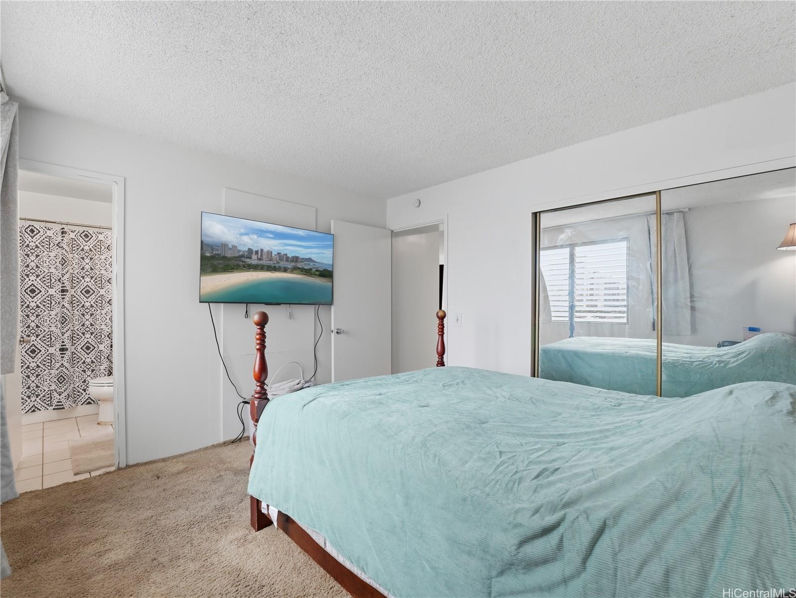 2474 Kapiolani Boulevard  Unit 1002