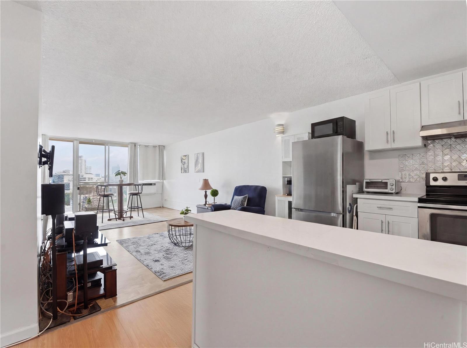 2474 Kapiolani Boulevard  Unit 1002