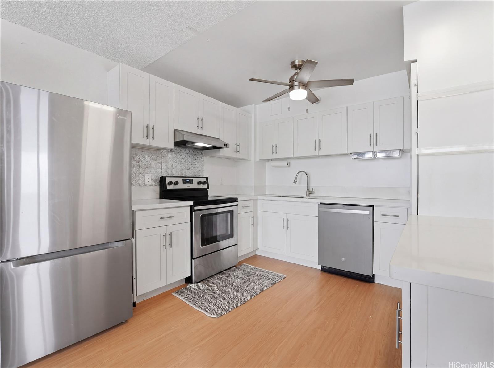 2474 Kapiolani Boulevard  Unit 1002