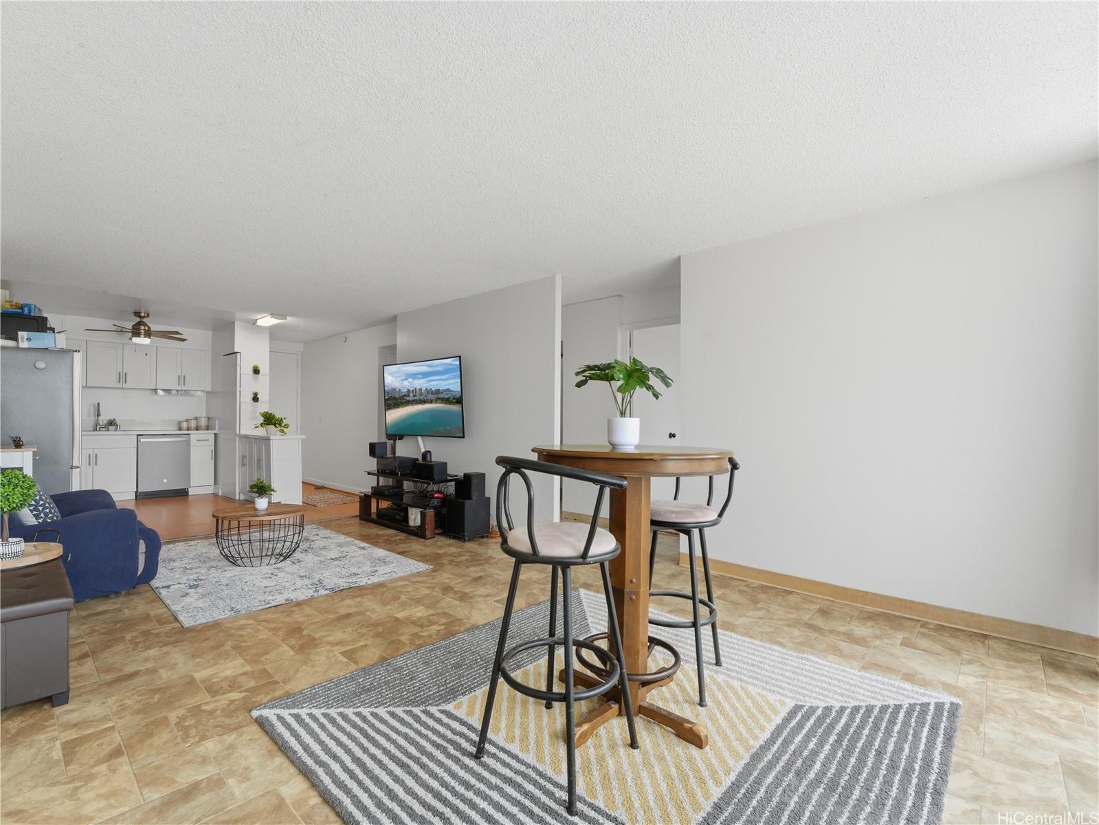2474 Kapiolani Boulevard  Unit 1002