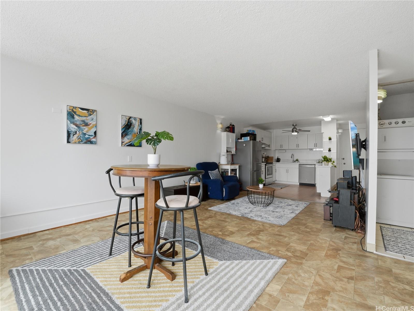 2474 Kapiolani Boulevard  Unit 1002