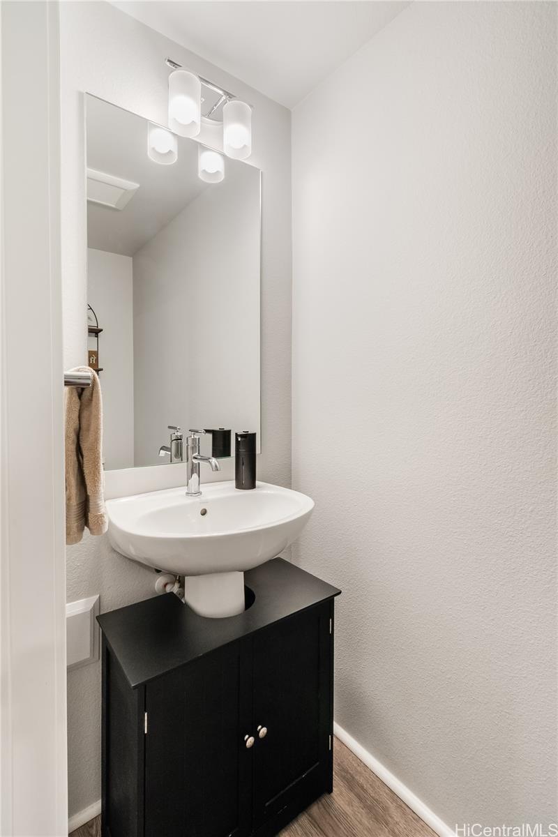 91-4099 Hikuono Street  Unit 1706