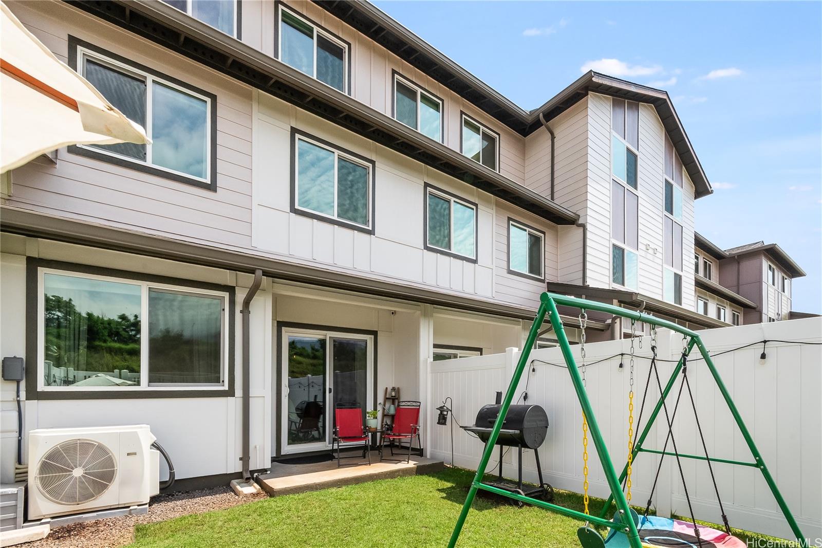 91-4099 Hikuono Street  Unit 1706