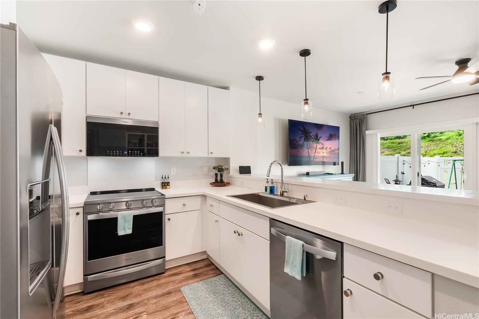 91-4099 Hikuono Street  Unit 1706