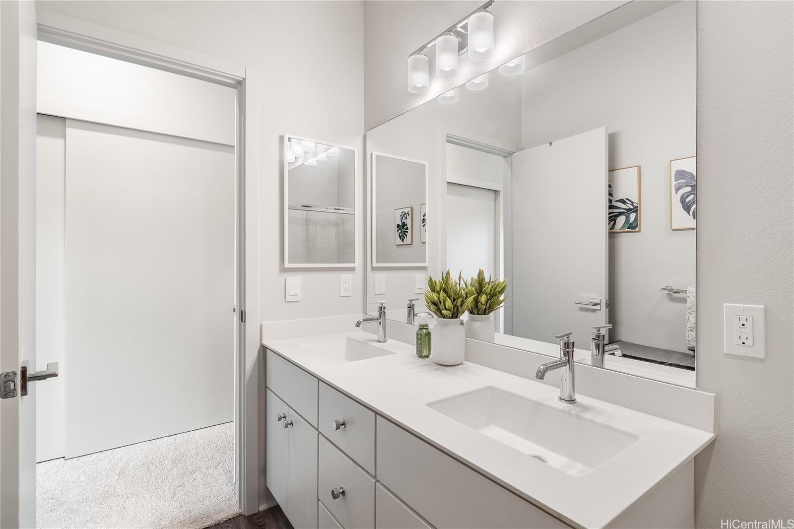 91-4099 Hikuono Street  Unit 1706
