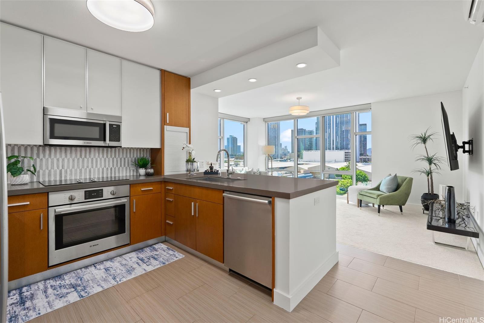 600 Ala Moana Boulevard 607