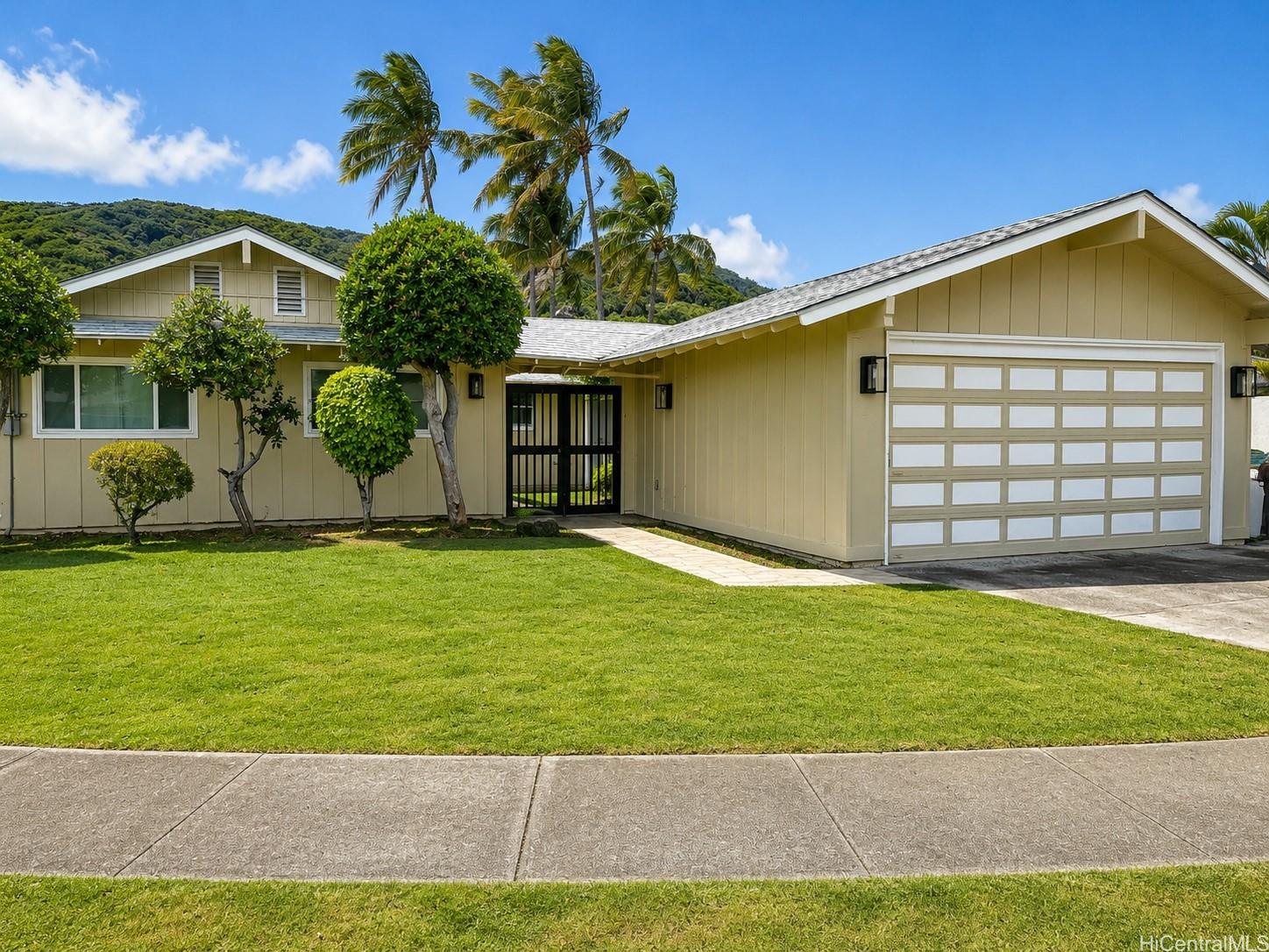 552 Kumukahi Place