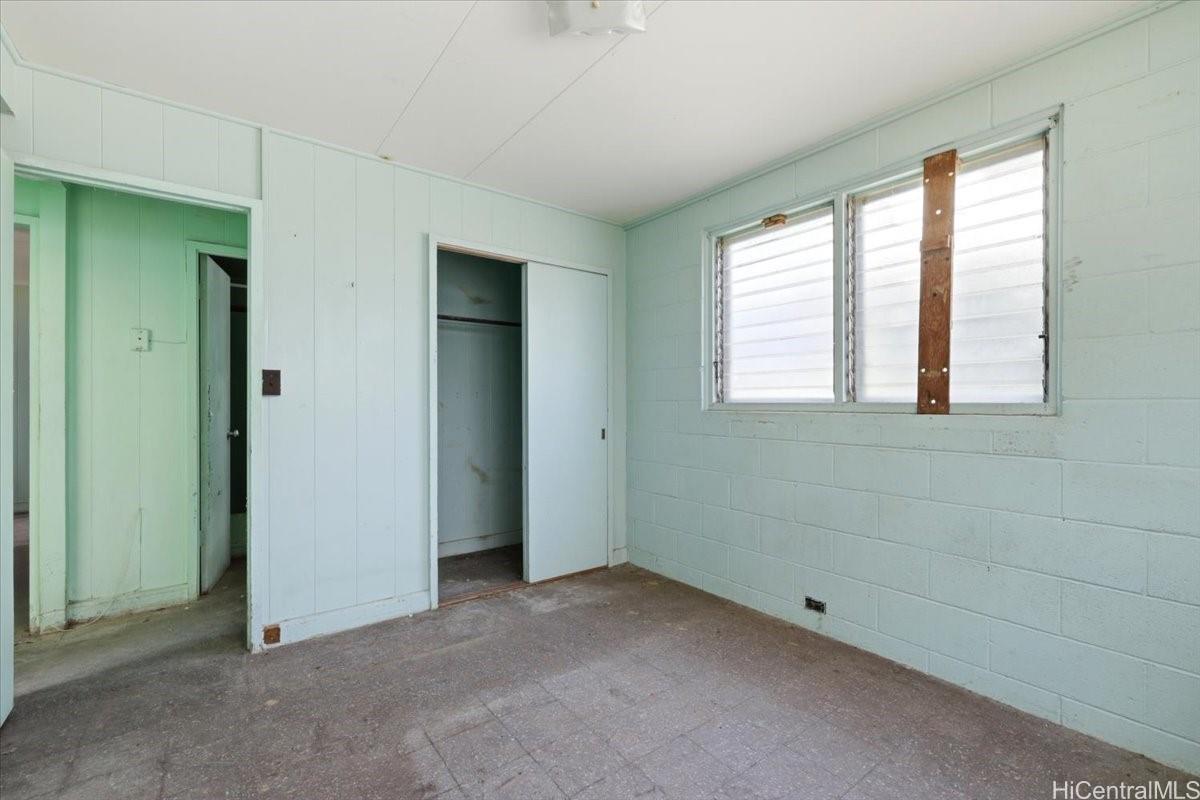 Photo 6 of 24