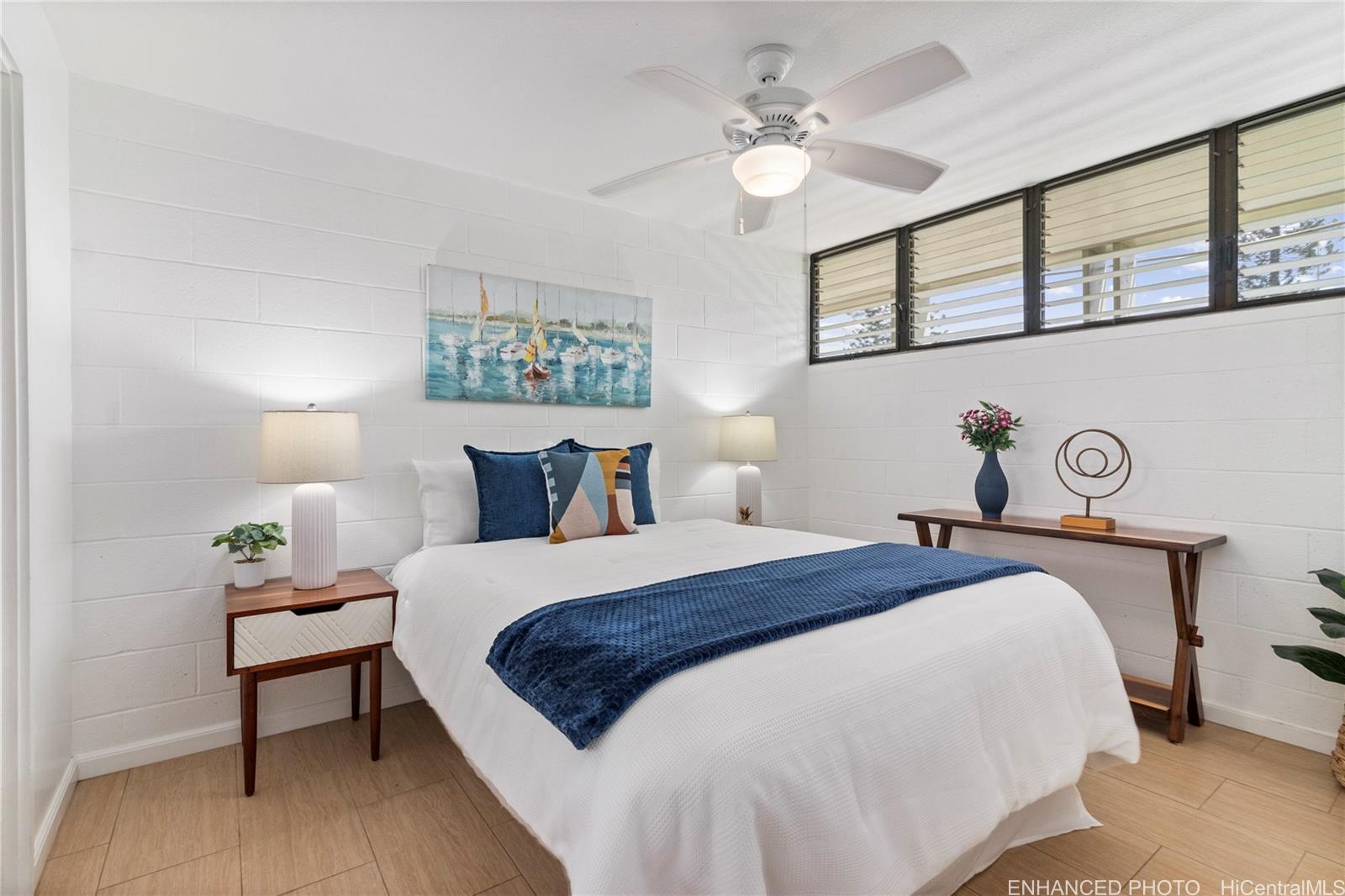 Photo 13 of 22