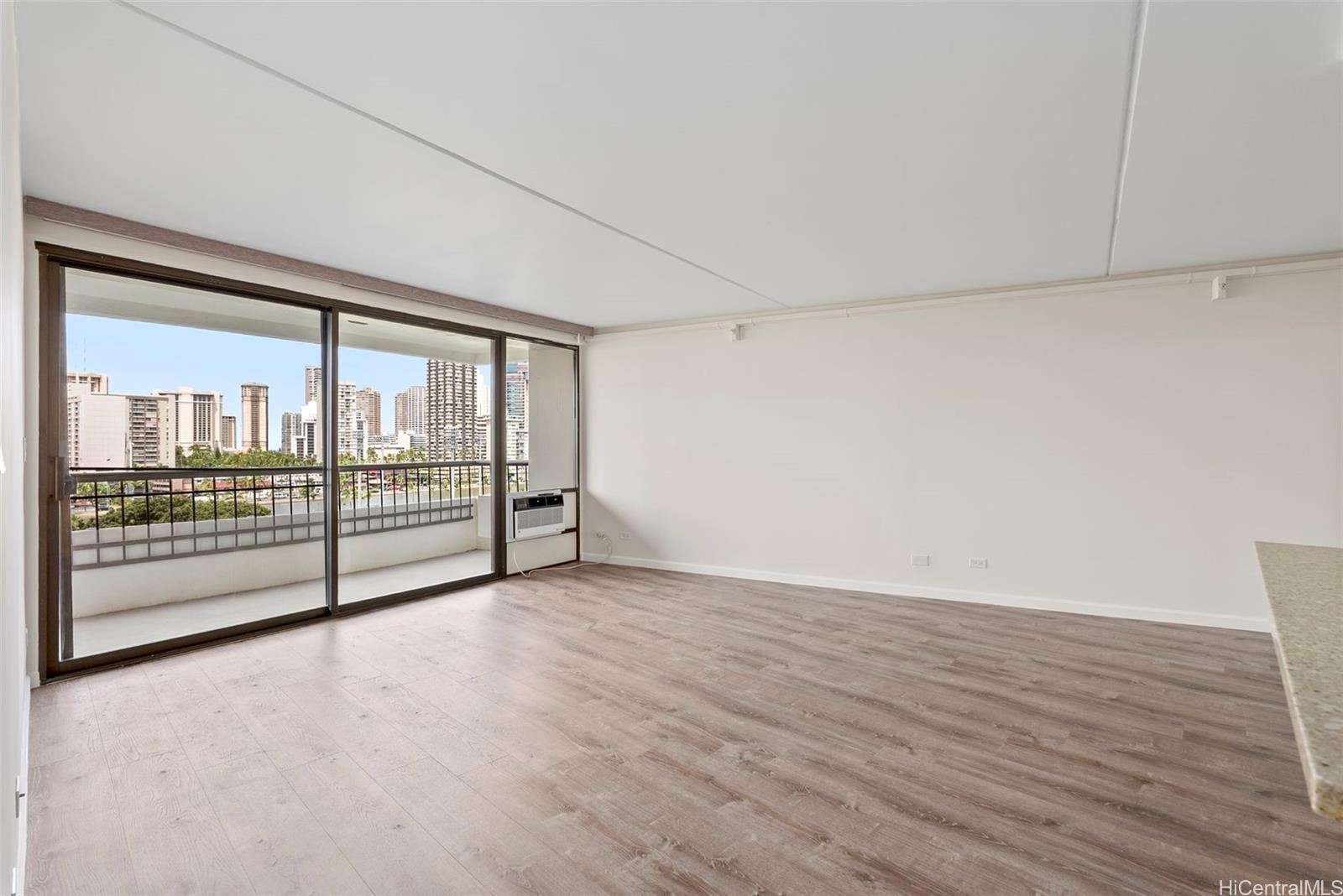 2333 Kapiolani Boulevard  Unit 814