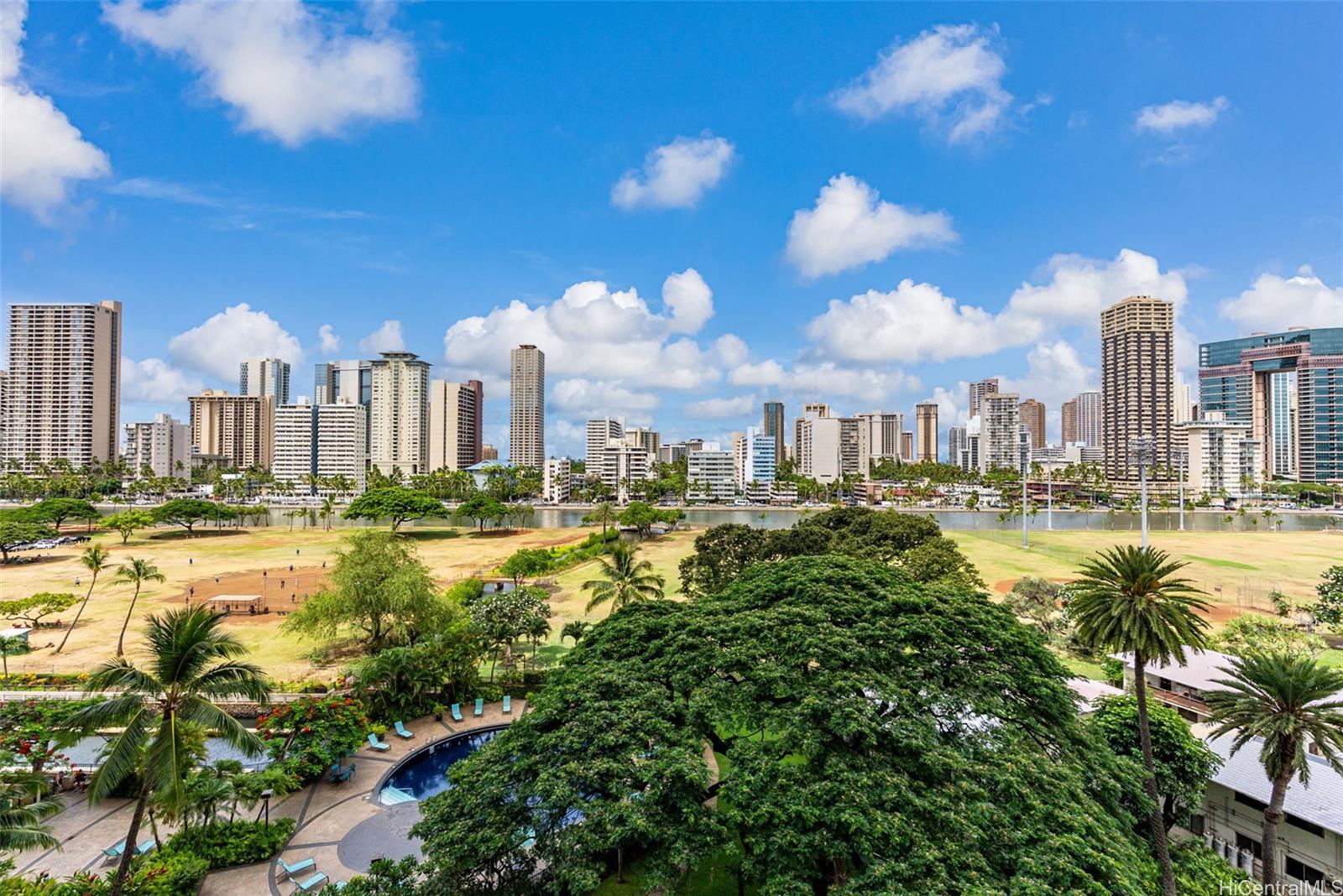 2333 Kapiolani Boulevard  Unit 814