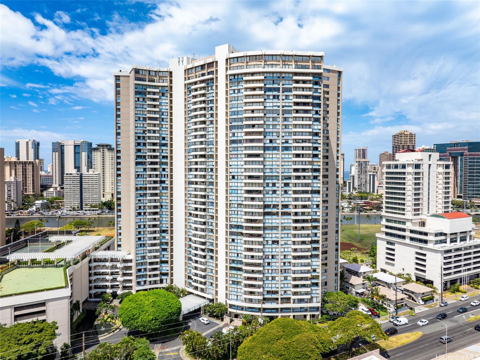2333 Kapiolani Boulevard  Unit 814