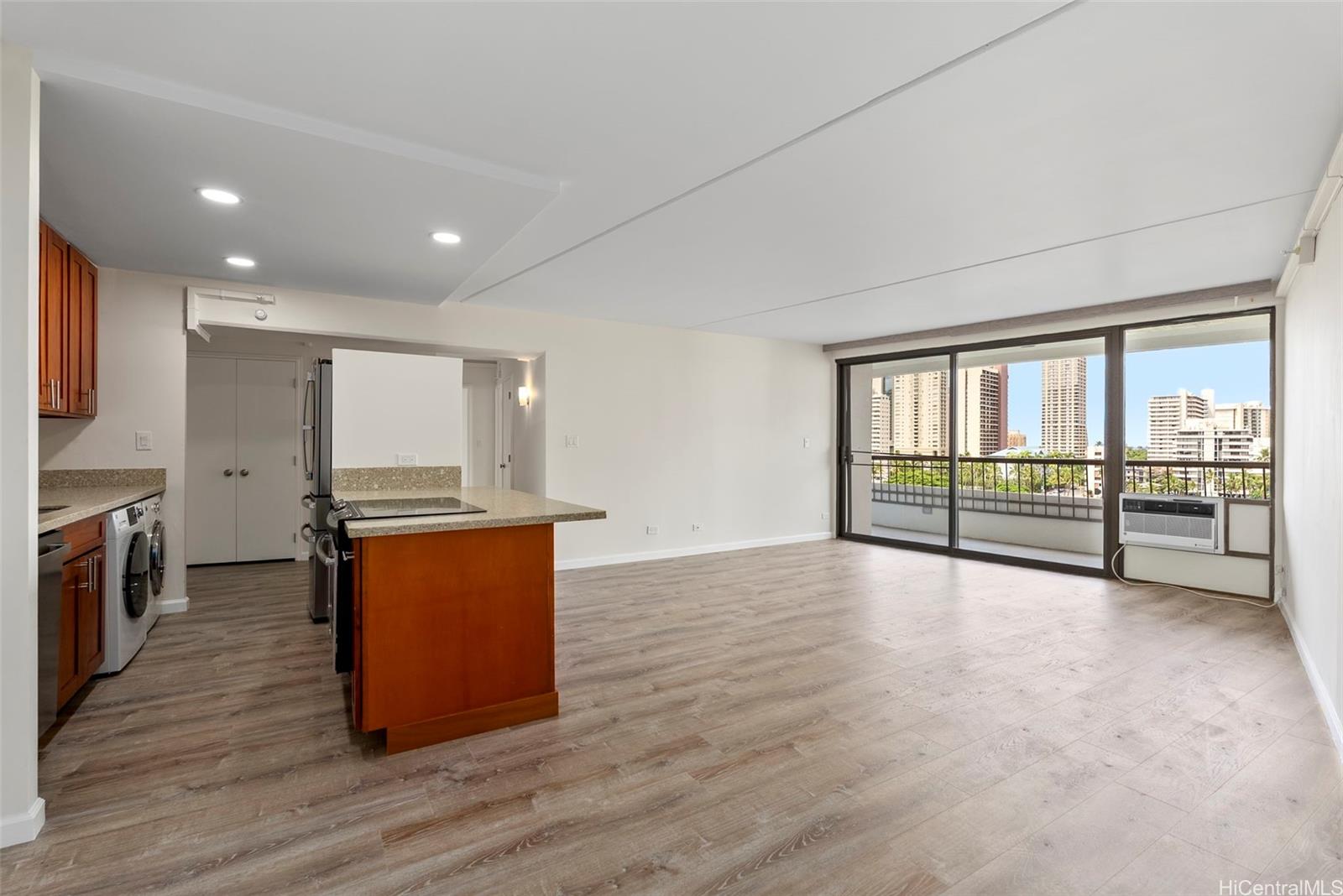 2333 Kapiolani Boulevard  Unit 814