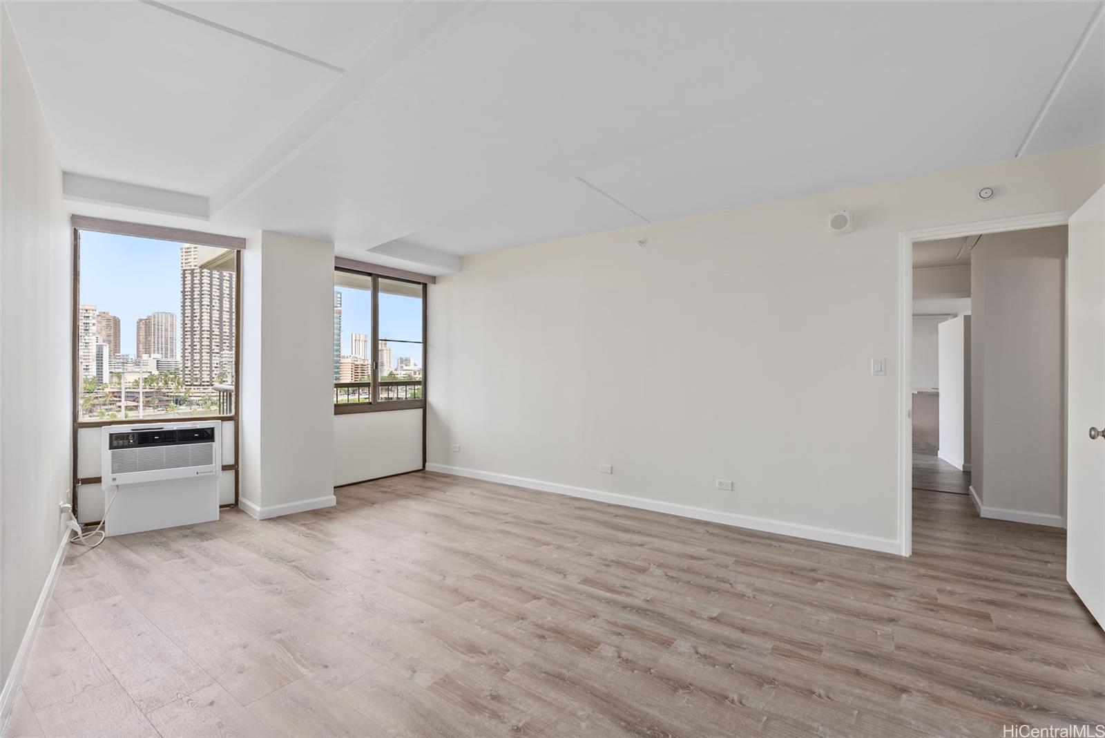 2333 Kapiolani Boulevard  Unit 814