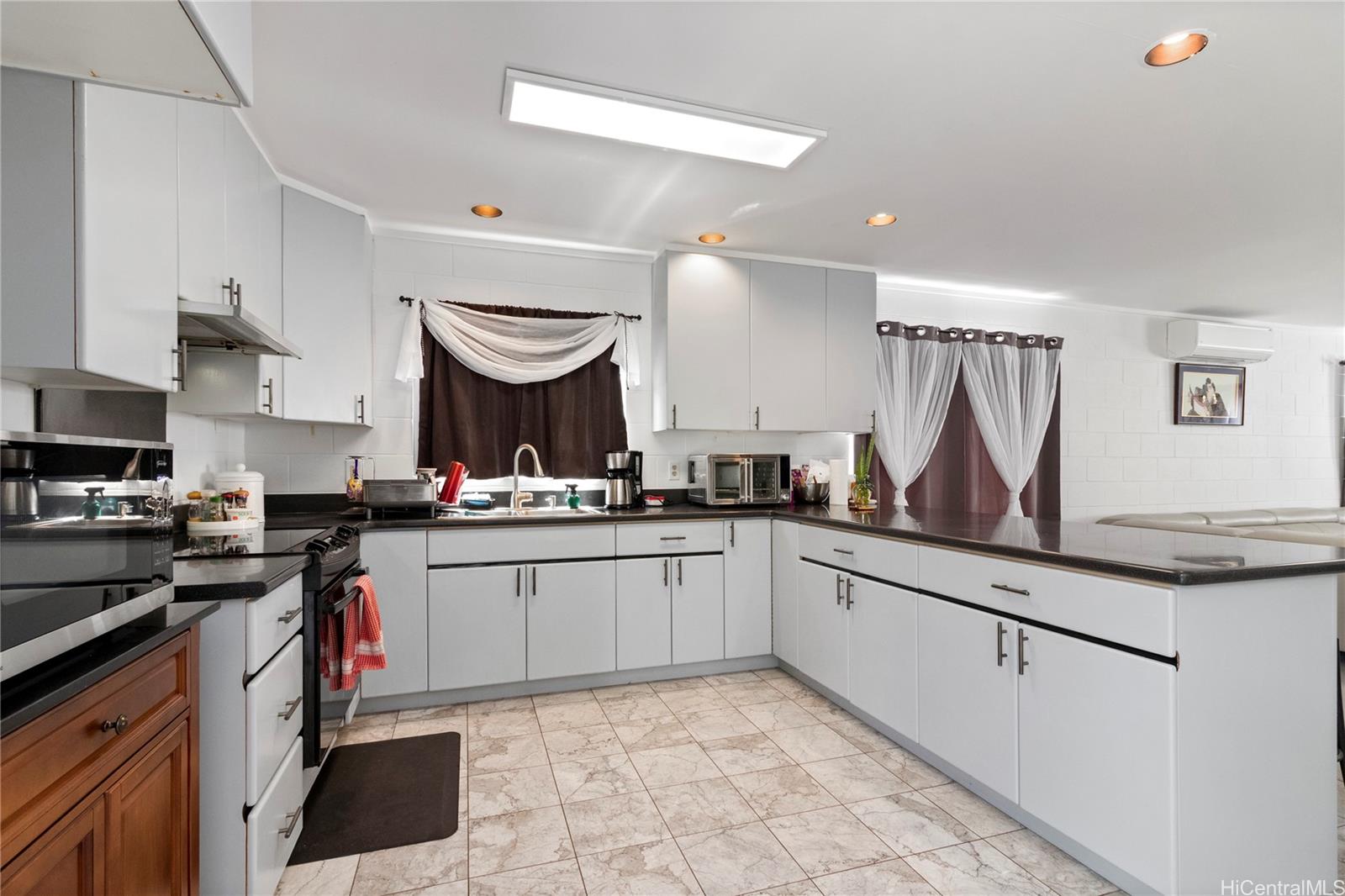 2291 Liliha Street  Unit B