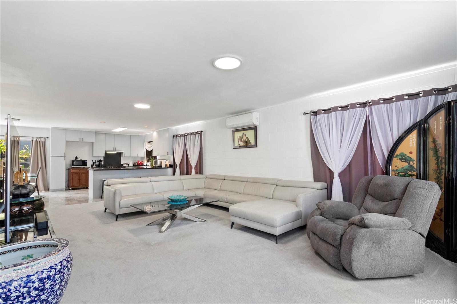 2291 Liliha Street  Unit B