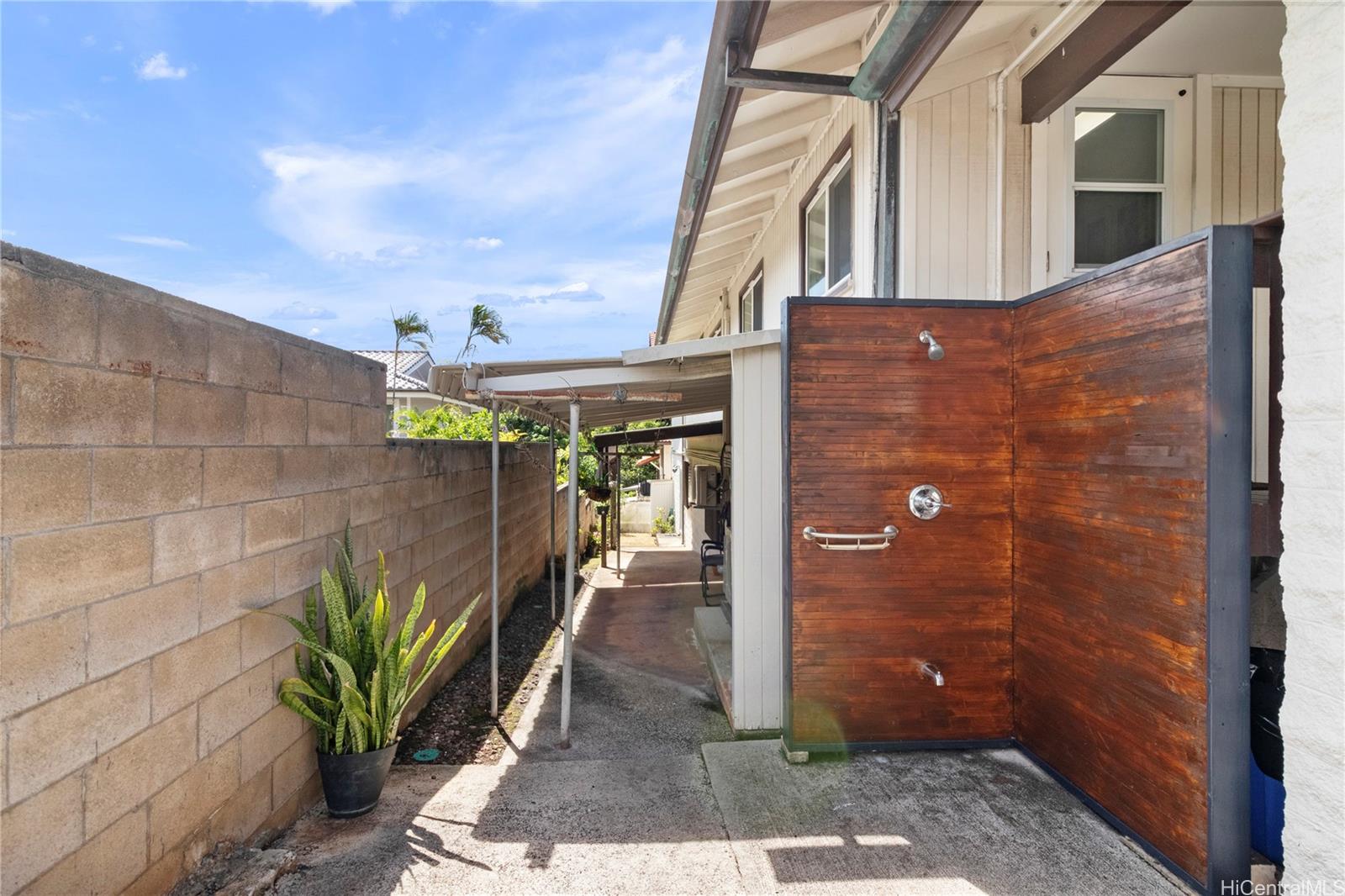 2291 Liliha Street  Unit B