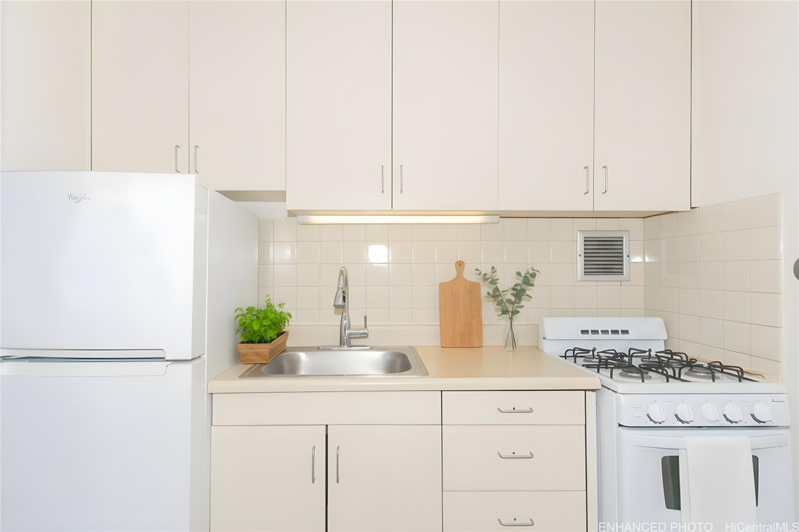 750 Amana Street  Unit 204