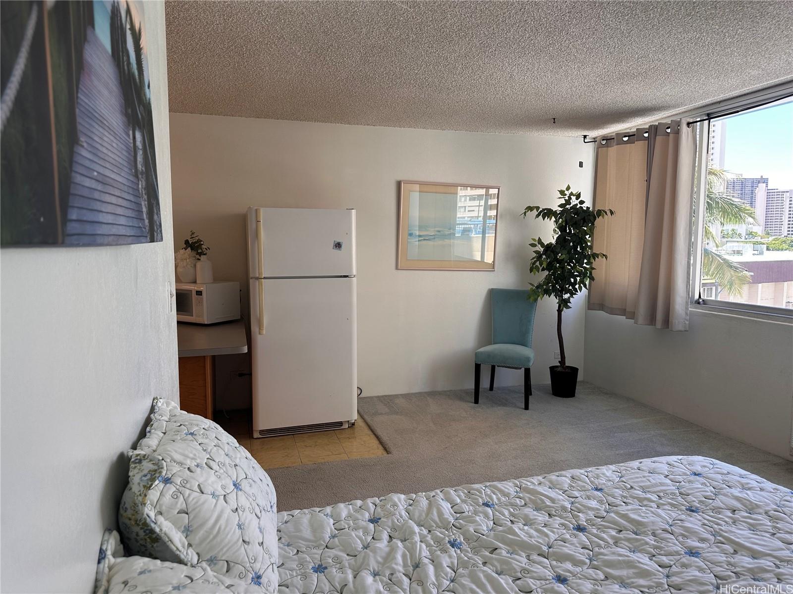 1560 Kanunu Street 405