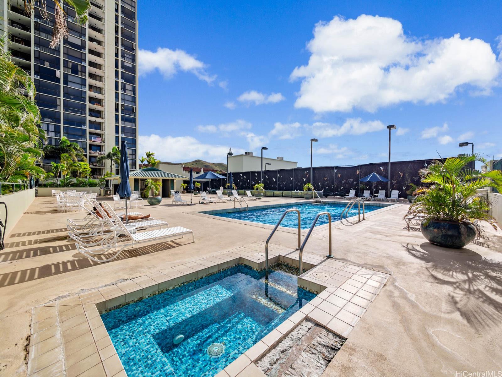 322 Aoloa Street  Unit 810