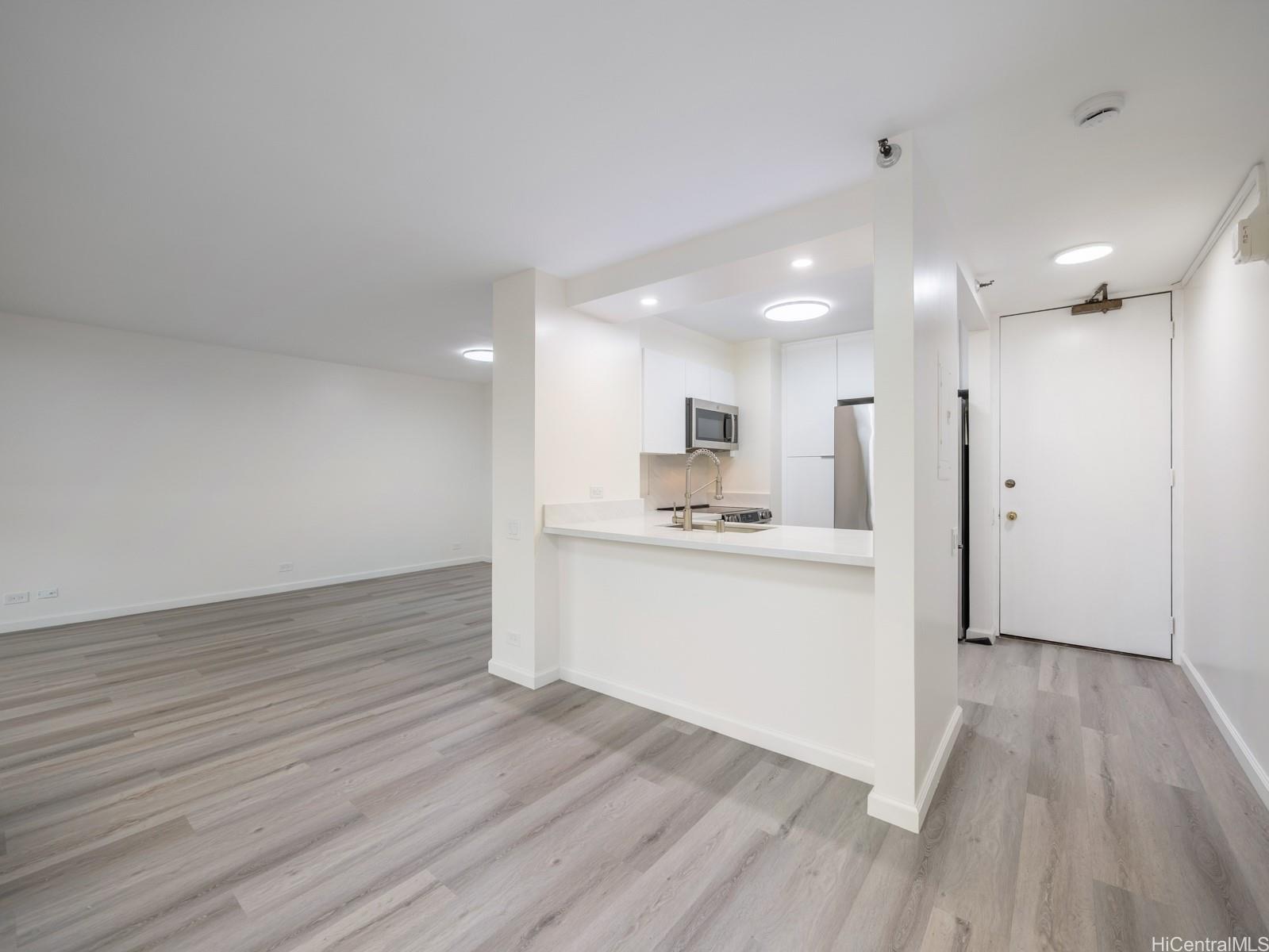 322 Aoloa Street  Unit 810
