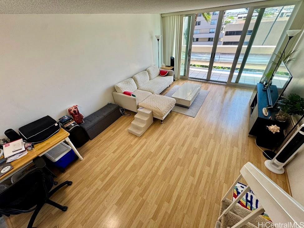 500 University Avenue  Unit 537