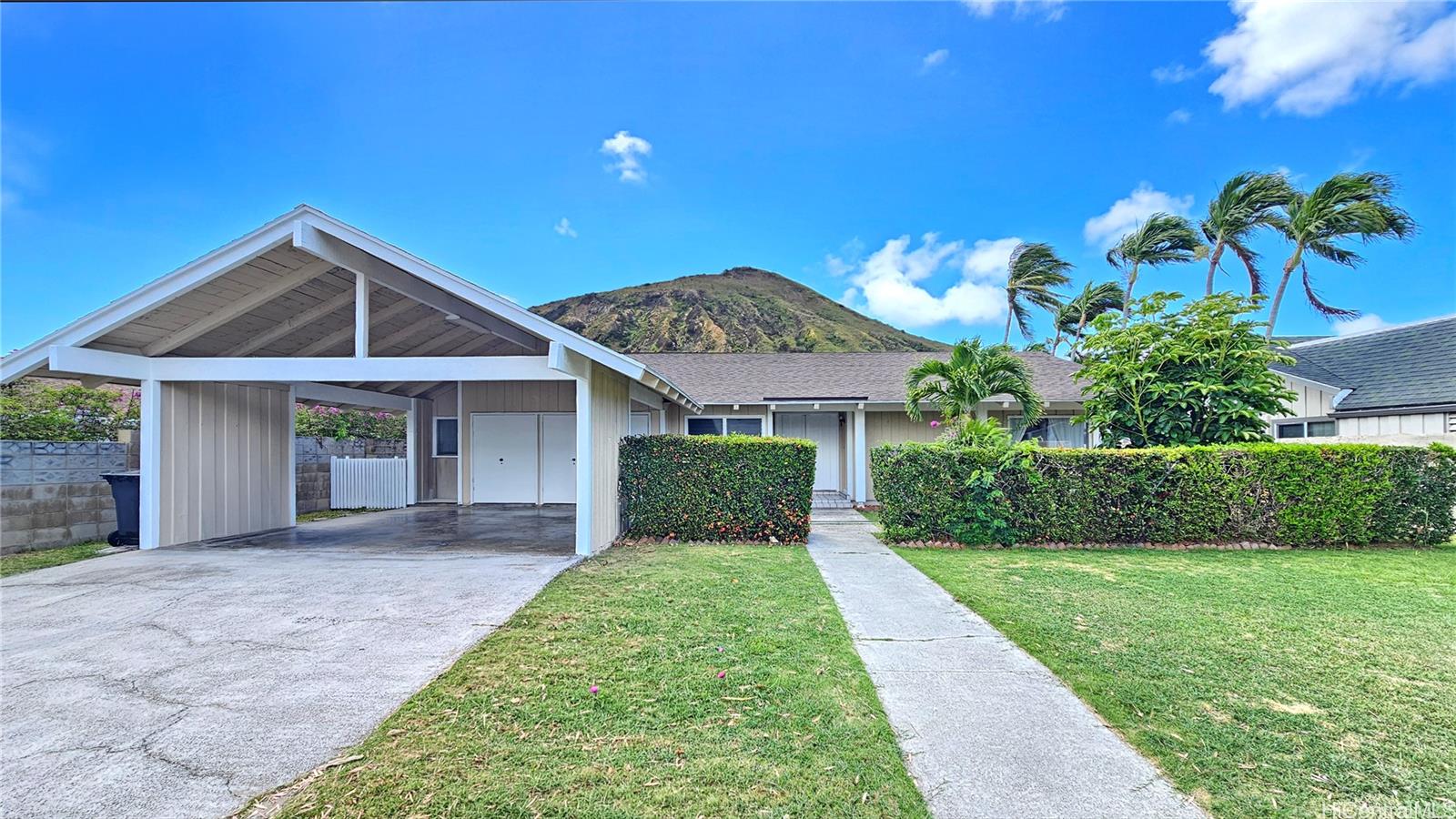 631 Kaumaka Place