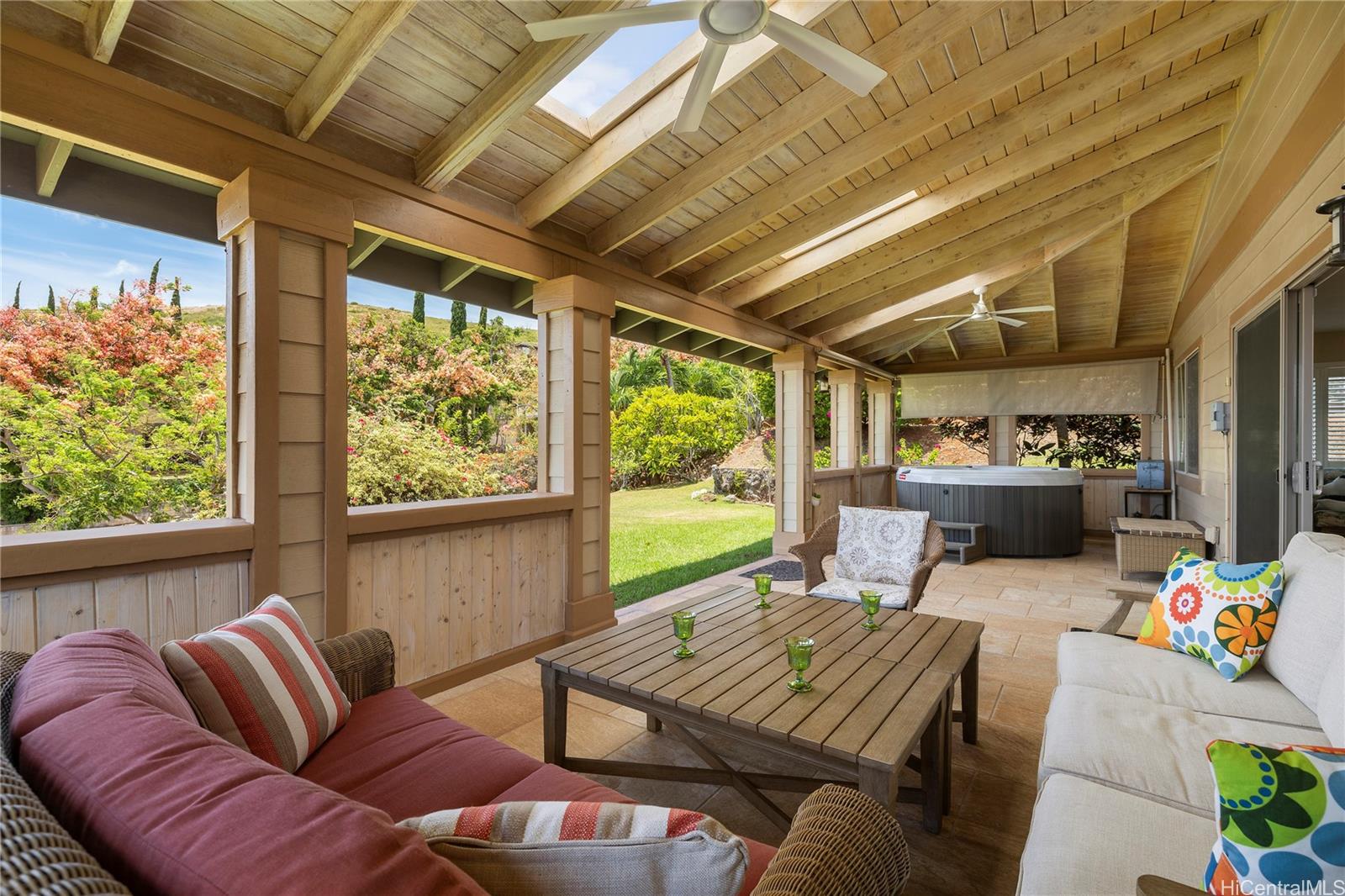 Photo 11 of 23