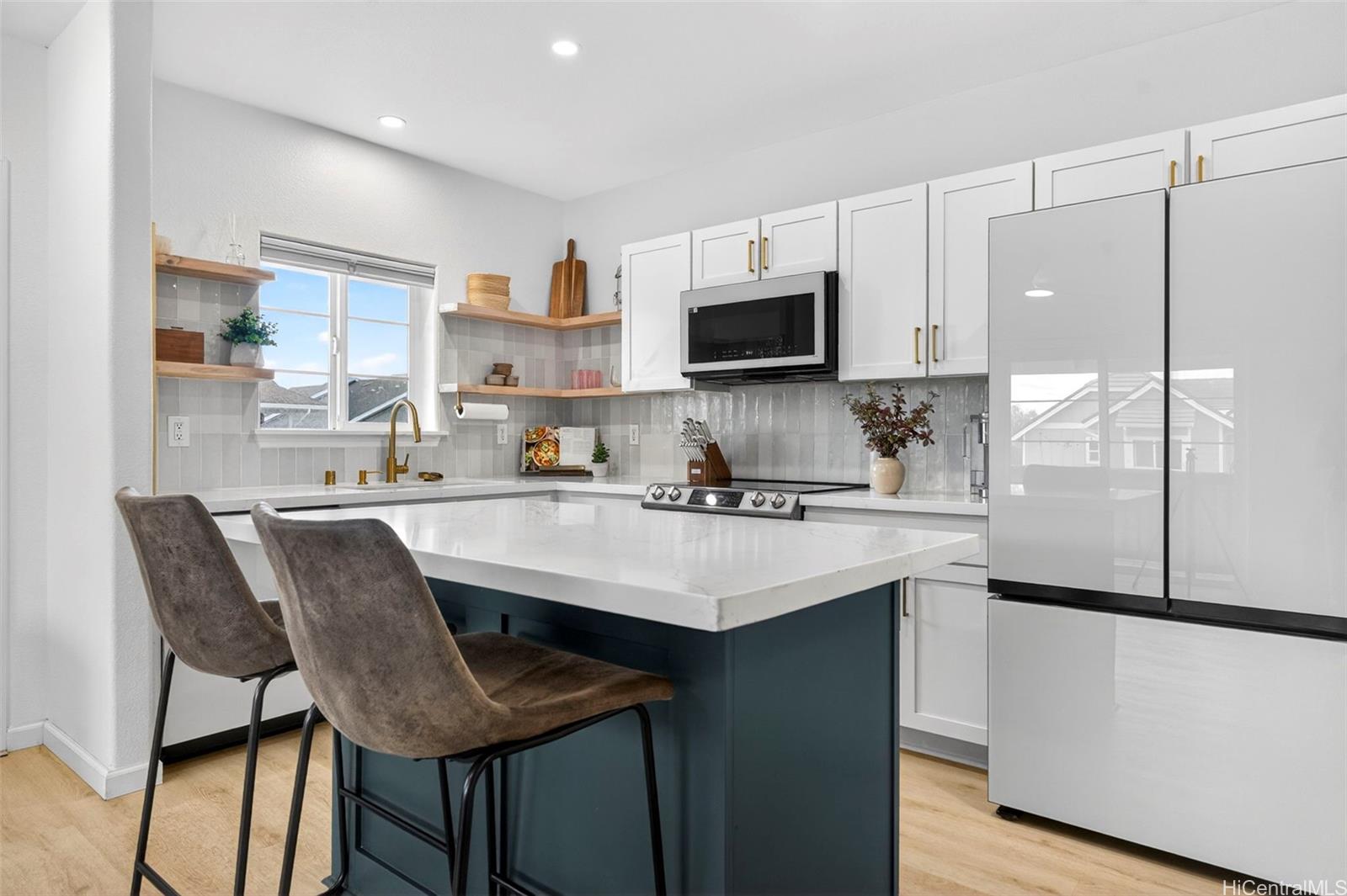 1131 Kakala Street  Unit 1302