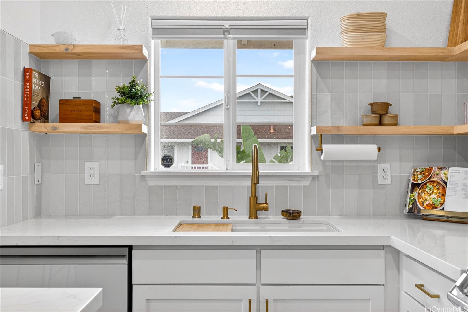 1131 Kakala Street  Unit 1302