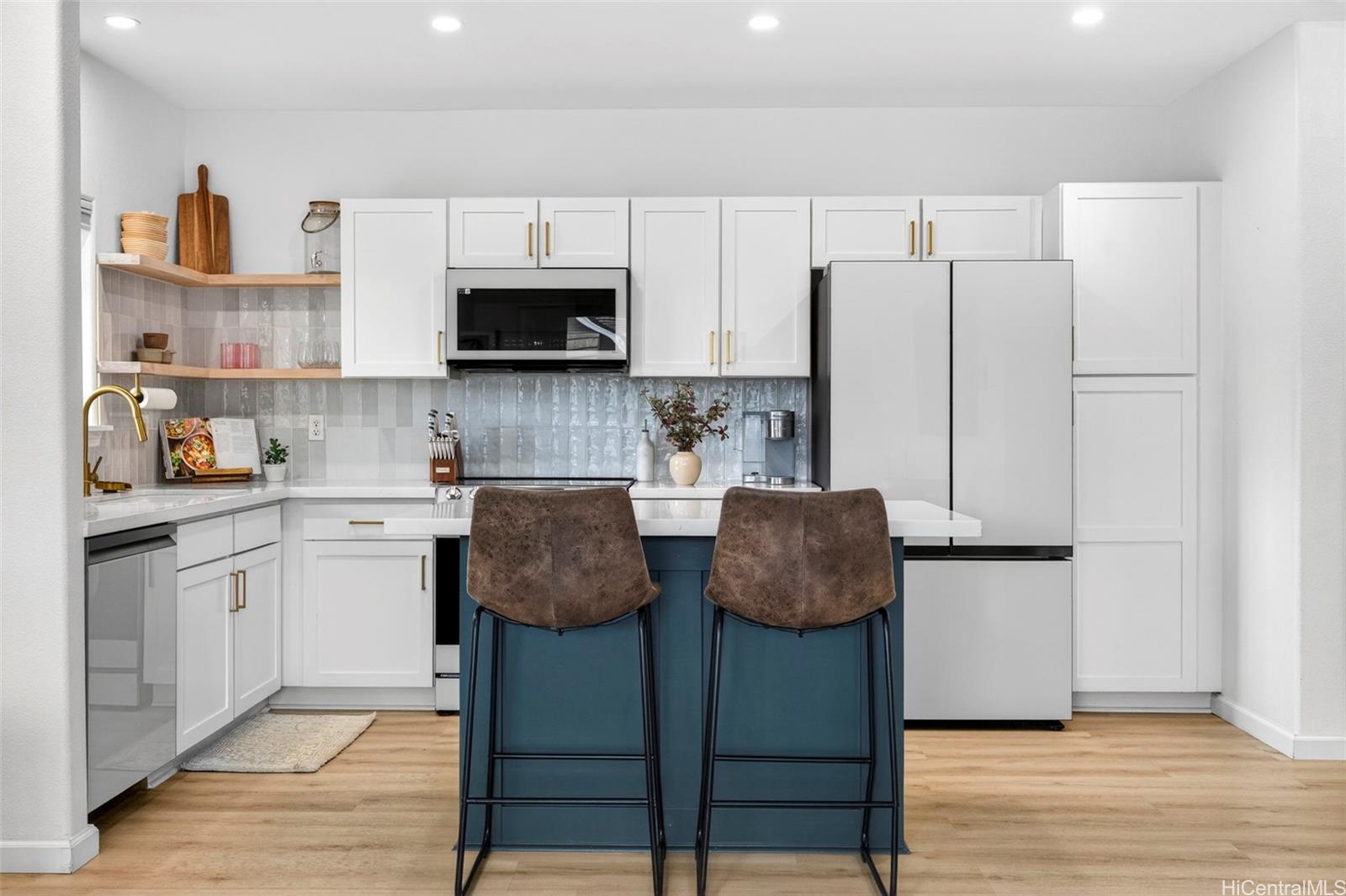 1131 Kakala Street  Unit 1302