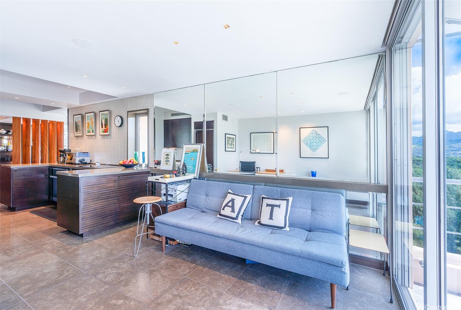 2979 Kalakaua Avenue  Unit 904