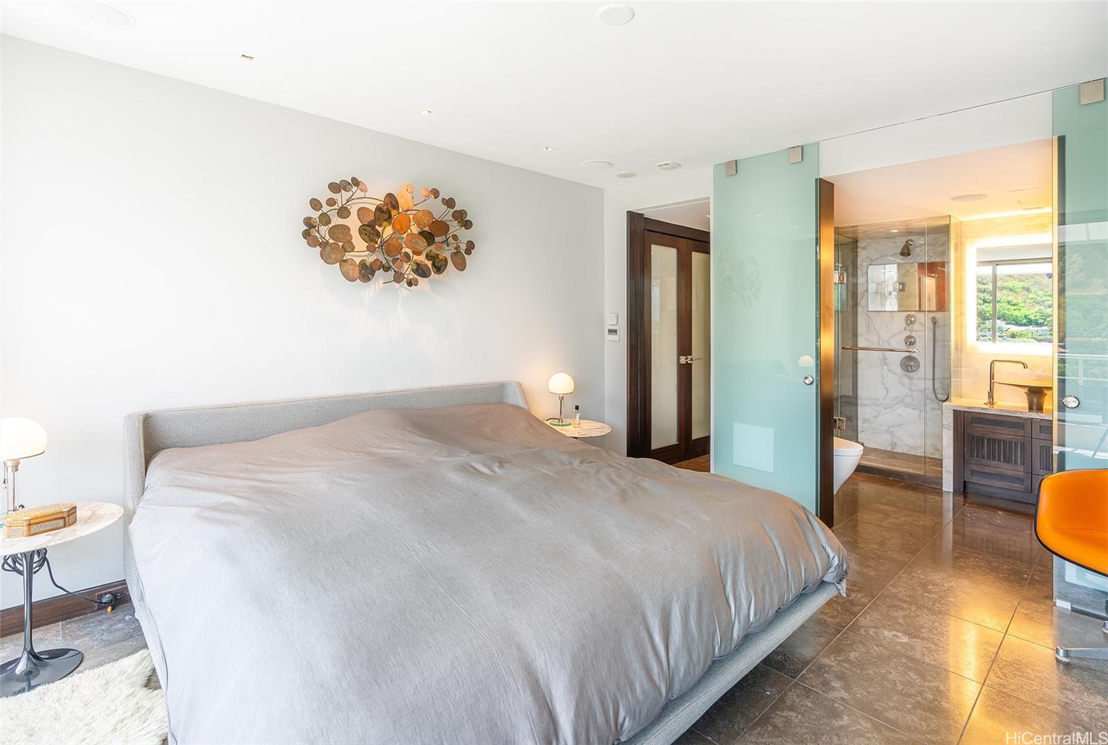 2979 Kalakaua Avenue  Unit 904