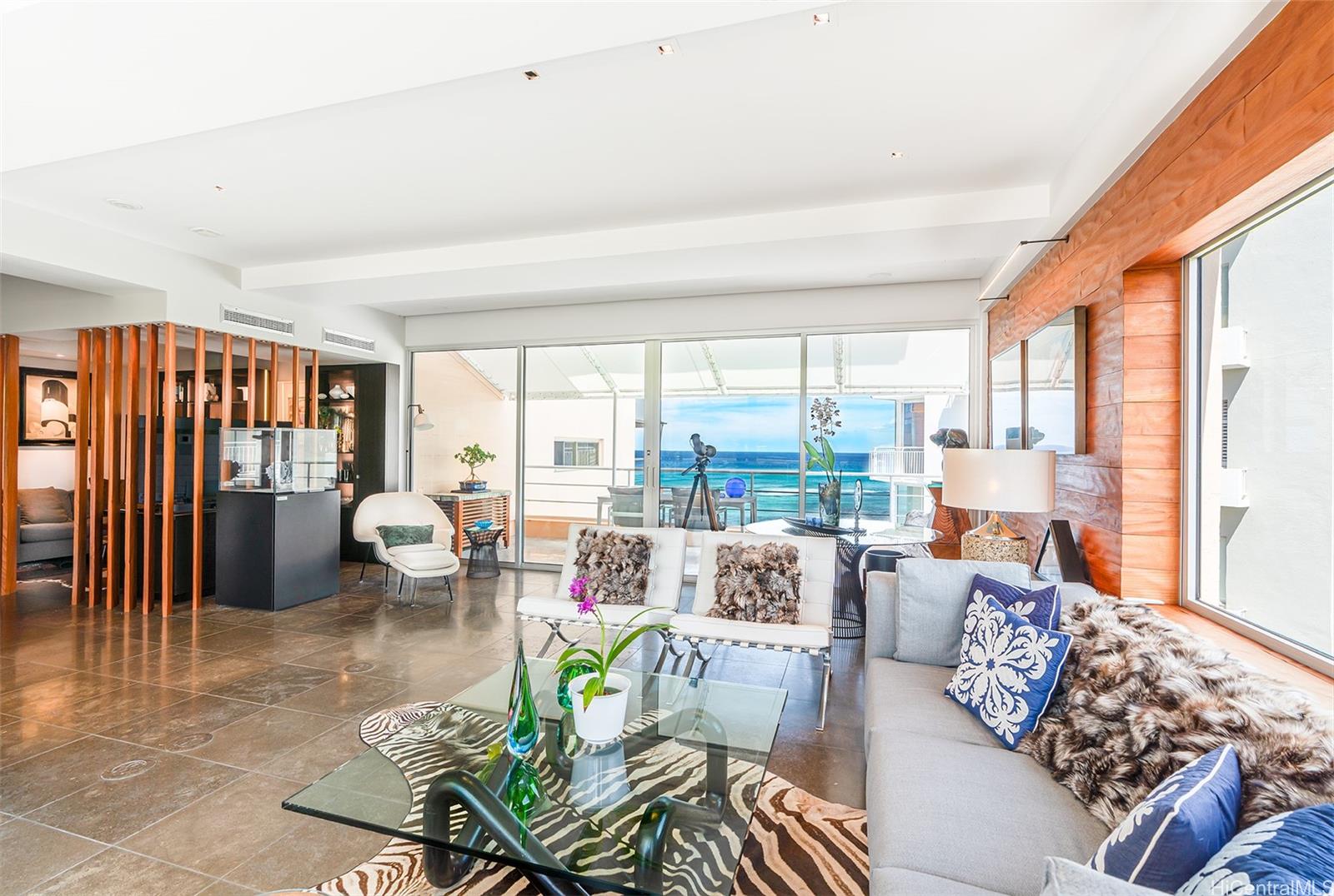 2979 Kalakaua Avenue  Unit 904