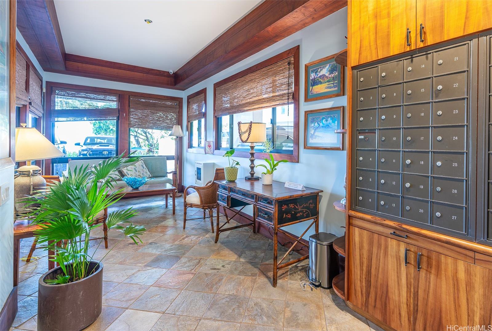2979 Kalakaua Avenue  Unit 904